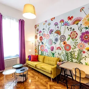 K5 - The Happy In The Nightlife Zone Apartamento Budapest
